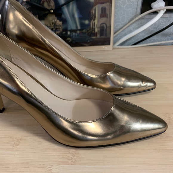 Cole Haan Air Juliana Gold Pumps - Size 11 - NiB - Picture 1 of 10